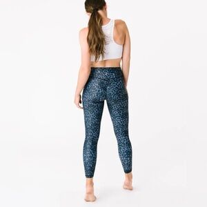 Zyia Blue Stone Leopard Print Light N Luxe Scrunch Butt Leggings, 2